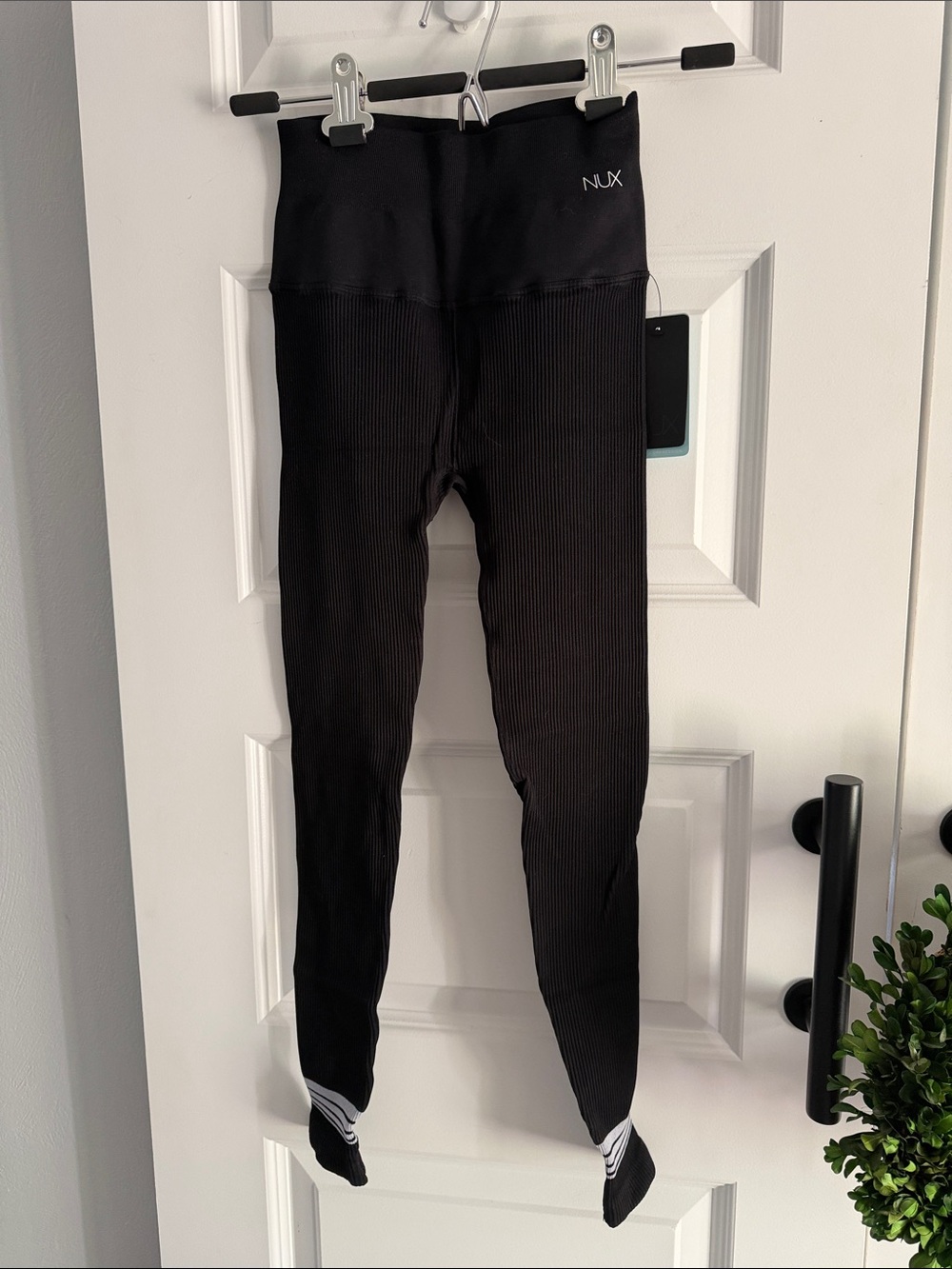 NUX Black teammate Ribbed High-Waist Active Leggings small